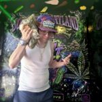 Stevieontay Burnz with a Southern Maryland Experience display